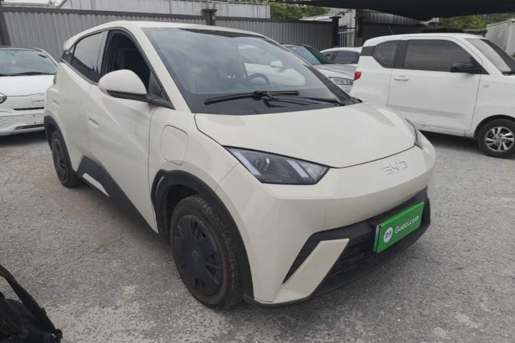 Used BYD Seagull 2025 305km Active Version Front Right 45 Deg
