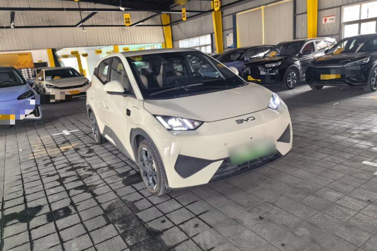 Used BYD Seagull 2025 Smart Drive Version 305 km Freedom Edition Front Right 45 Deg