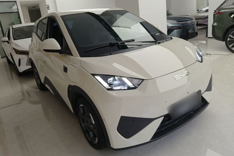 Used BYD Seagull 2025 Smart Drive Version 305 km Freedom Edition Front Right 45 Deg