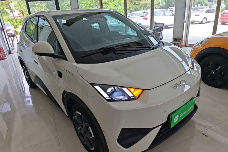 Used BYD Seagull 2025 Smart Drive Version 305 km Freedom Edition Front Right 45 Deg