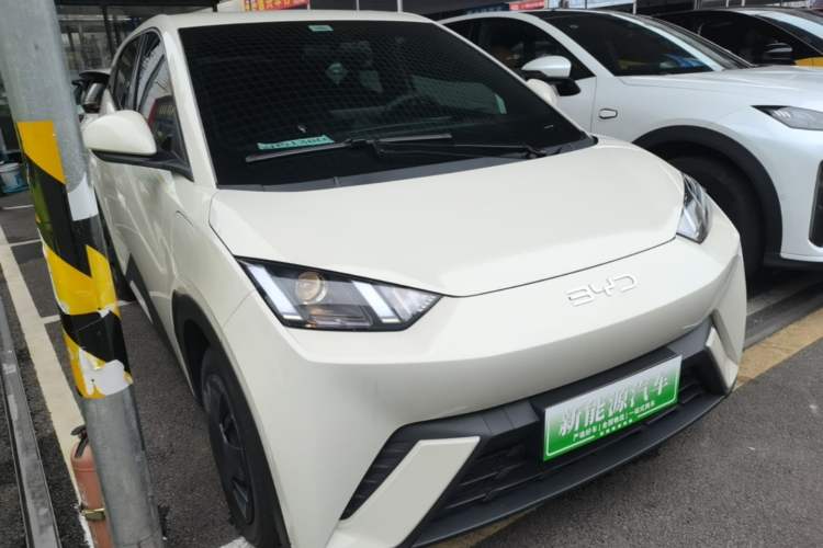 Used BYD Seagull 2025 305km Active Version Front Right 45 Deg