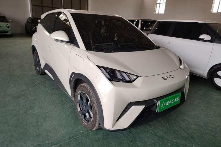 Used BYD Seagull 2025 305 km Free Version Front Right 45 Deg