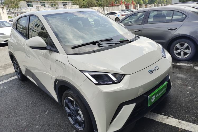 Used BYD Seagull 2025 305 km Free Version Front Right 45 Deg