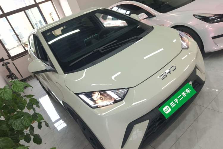 Used BYD Seagull 2025 305km Active Version Front Right 45 Deg
