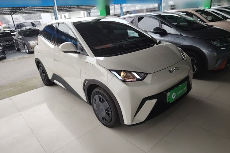 Used BYD Seagull 2025 305km Active Version Front Right 45 Deg