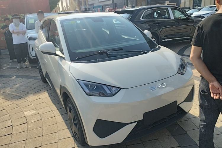 Used BYD Seagull 2025 Intelligent Driving Version 305 km Dynamic Edition Front Right 45 Deg