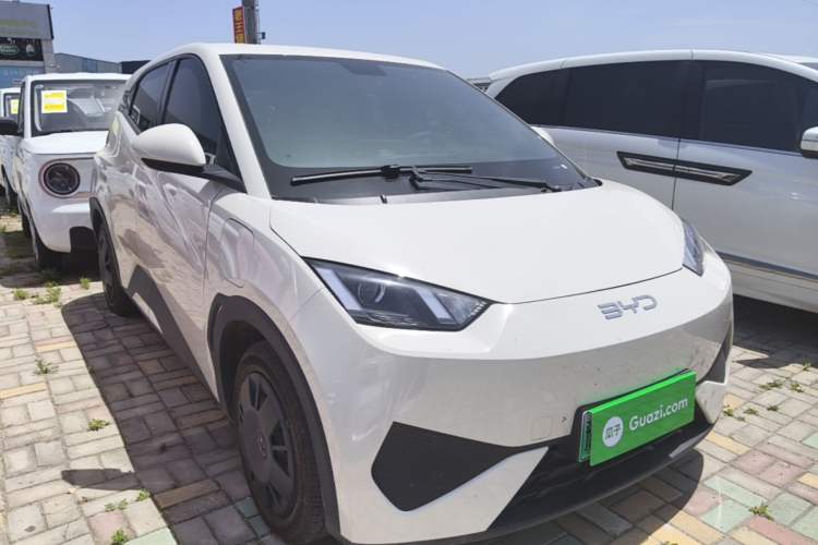 Used BYD Seagull 2025 305km Active Version Front Right 45 Deg