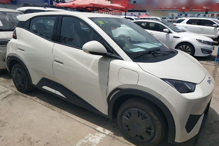 Used BYD Seagull 2025 Intelligent Driving Version 305 km Dynamic Edition Front Right 45 Deg