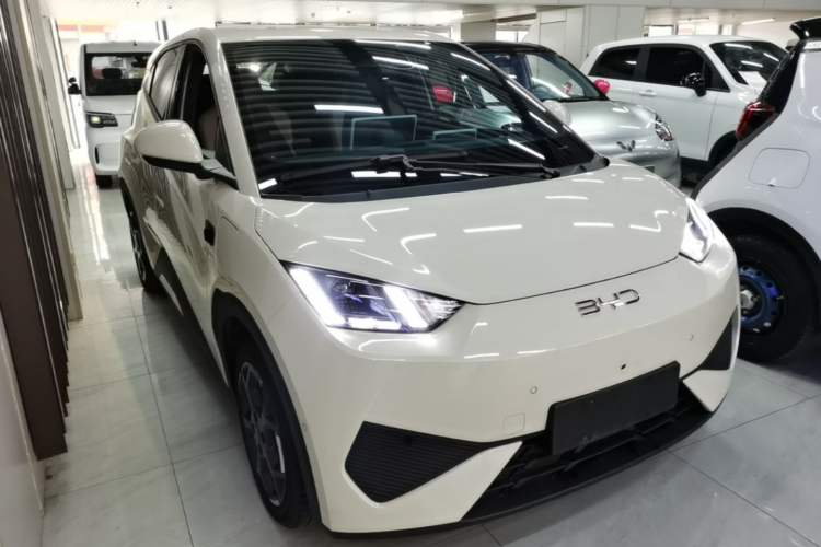 Used BYD Seagull 2025 Smart Drive Version 305 km Freedom Edition Front Right 45 Deg