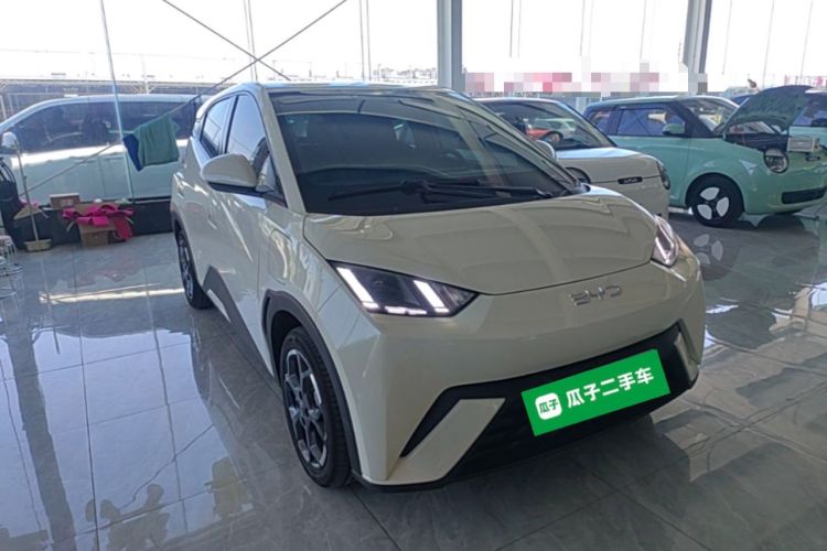 Used BYD Seagull 2025 305 km Free Version Front Right 45 Deg