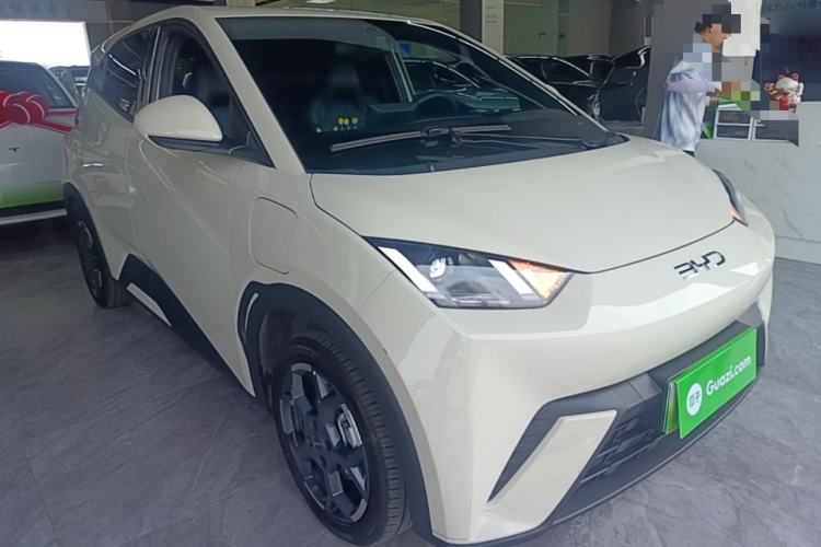 Used BYD Seagull 2025 305 km Free Version Front Right 45 Deg