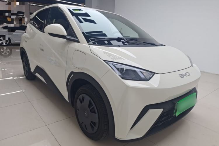Used BYD Seagull 2025 305km Active Version Front Right 45 Deg
