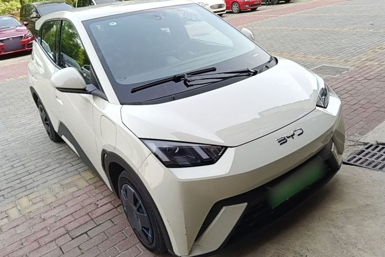 Used BYD Seagull 2025 305km Active Version Front Right 45 Deg