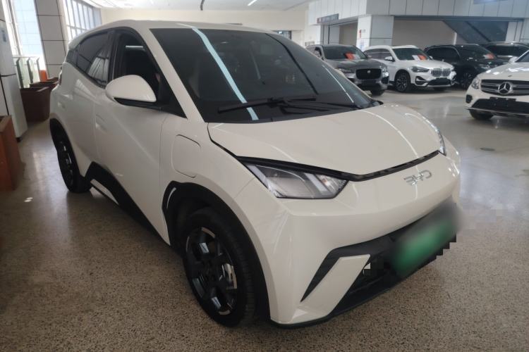 Used BYD Seagull 2025 305 km Free Version Front Right 45 Deg