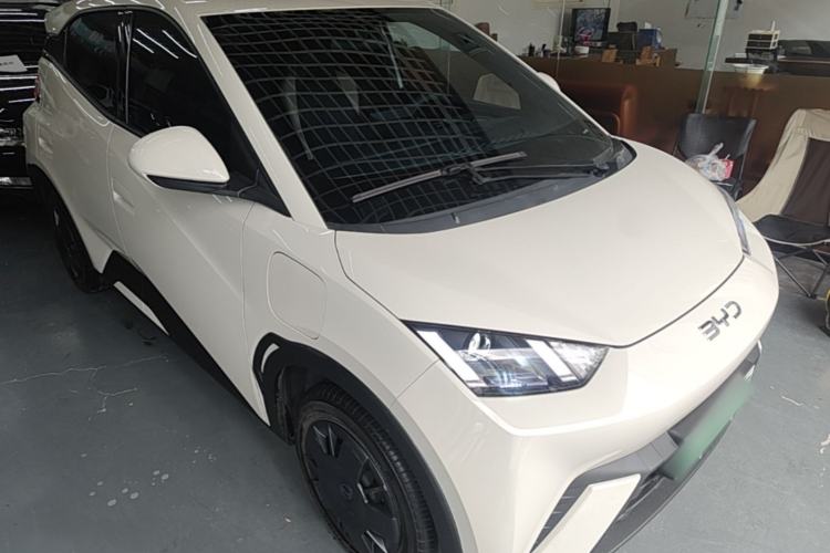 Used BYD Seagull 2025 305km Active Version Front Right 45 Deg