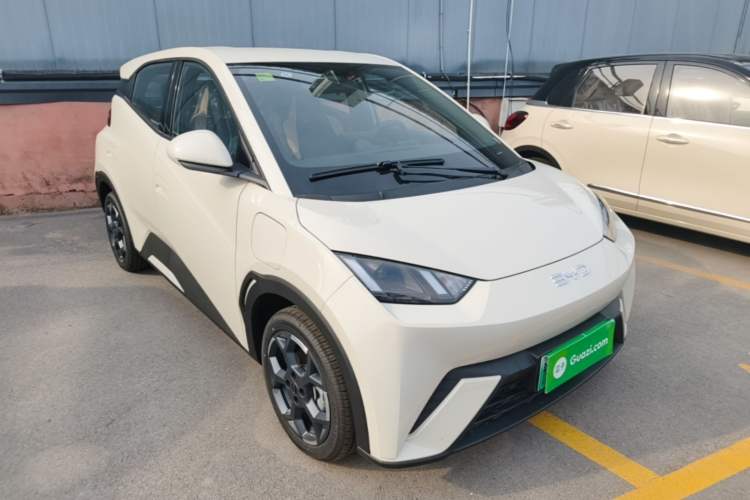 Used BYD Seagull 2025 305 km Free Version Front Right 45 Deg