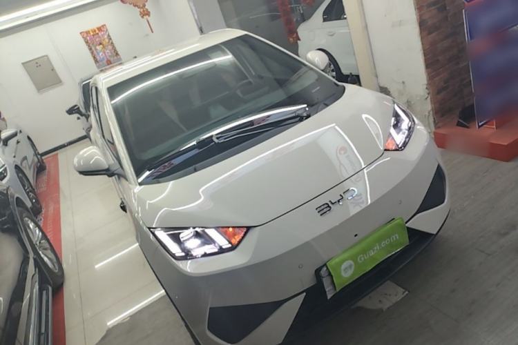 Used BYD Seagull 2025 Smart Drive Version 305 km Freedom Edition Front Right 45 Deg