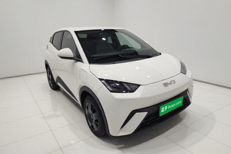 Used BYD Seagull 2025 305km Active Version Front Right 45 Deg