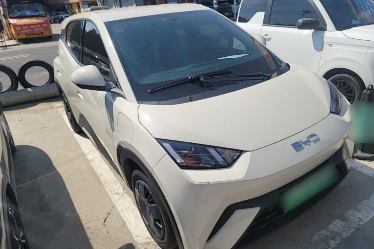Used BYD Seagull 2025 305km Active Version Front Right 45 Deg