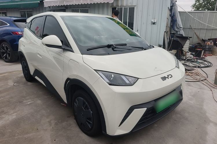 Used BYD Seagull 2025 305km Active Version Front Right 45 Deg