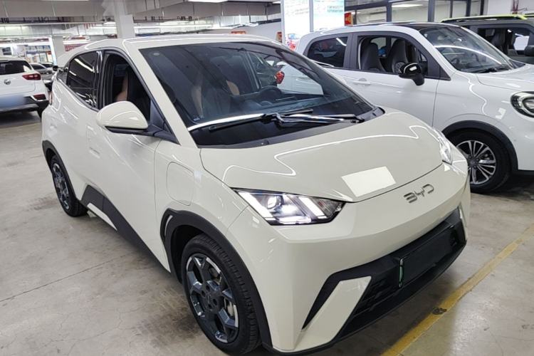 Used BYD Seagull 2025 305 km Free Version Front Right 45 Deg