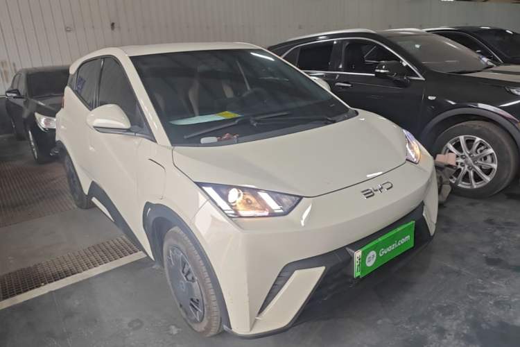 Used BYD Seagull 2025 305km Active Version Front Right 45 Deg
