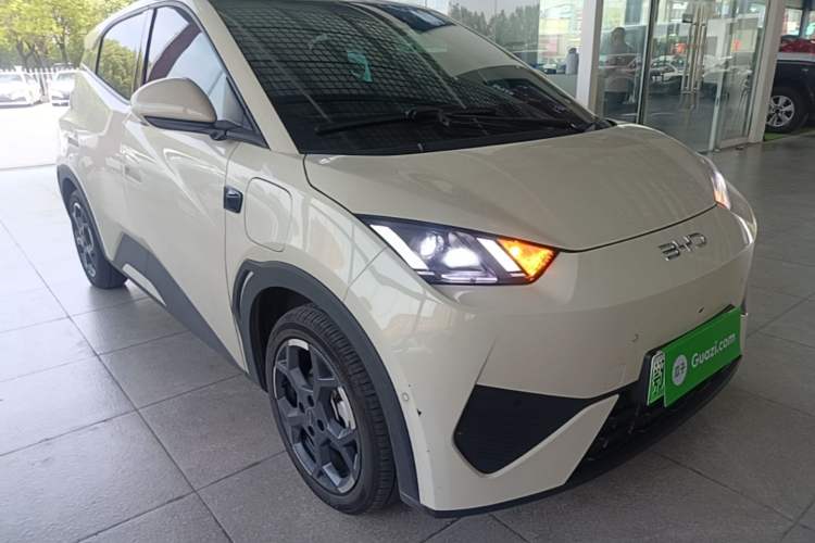 Used BYD Seagull 2025 Smart Drive Version 305 km Freedom Edition Front Right 45 Deg