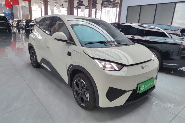 Used BYD Seagull 2025 Smart Drive Version 305 km Freedom Edition Front Right 45 Deg