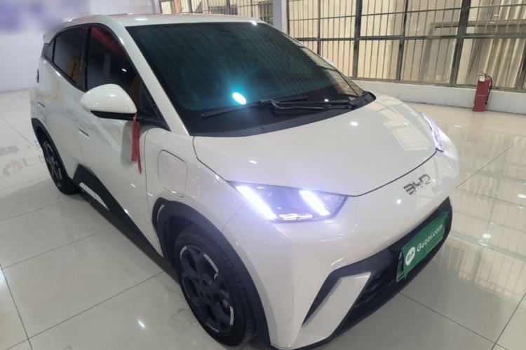 Used BYD Seagull 2025 305 km Free Version Front Right 45 Deg