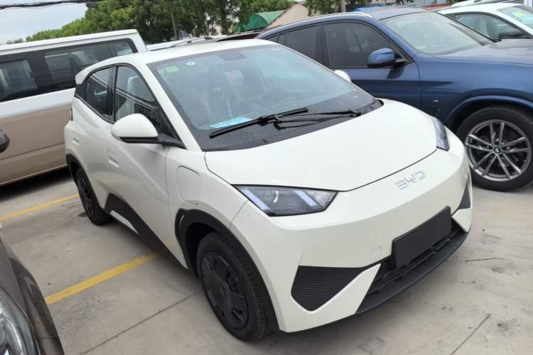 Used BYD Seagull 2025 Intelligent Driving Version 305 km Dynamic Edition Front Right 45 Deg