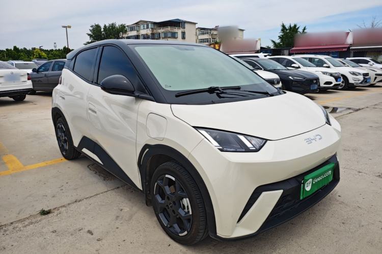 Used BYD Seagull 2025 305 km Free Version Front Right 45 Deg