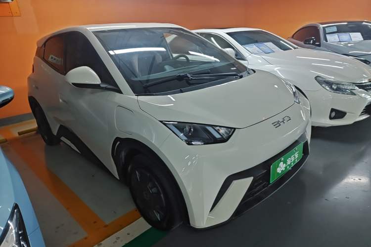 Used BYD Seagull 2025 305km Active Version Front Right 45 Deg