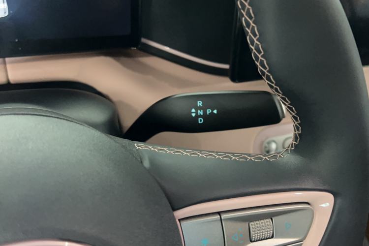 Used BYD Seagull 2025 Smart Drive Version 305 km Freedom Edition Gear Lever
