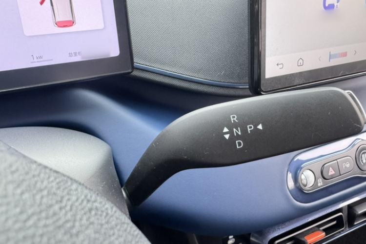 Used BYD Seagull 2025 Smart Drive Version 305 km Freedom Edition Gear Lever