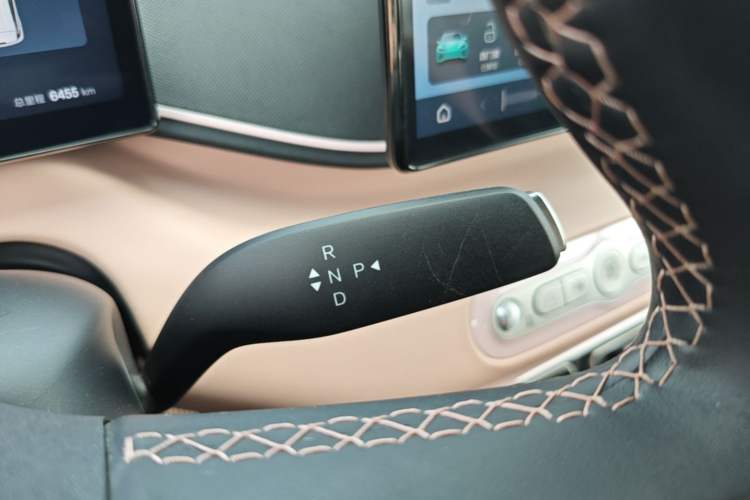 Used BYD Seagull 2025 Smart Drive Version 305 km Freedom Edition Gear Lever