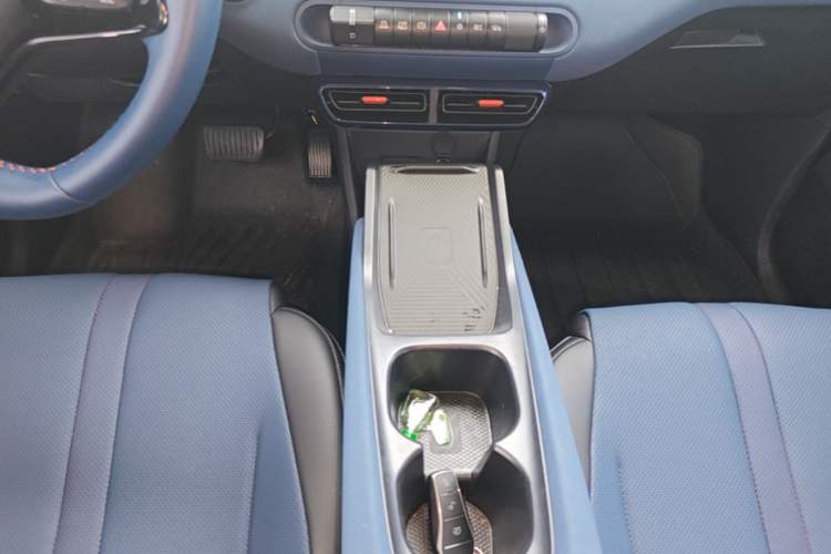 Used BYD Seagull 2025 305 km Free Version Gear Lever