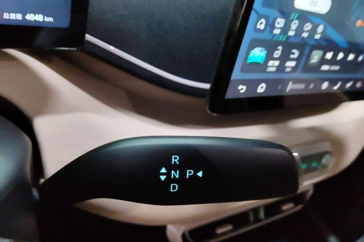 Used BYD Seagull 2025 Smart Drive Version 305 km Freedom Edition Gear Lever