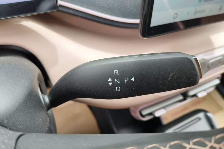 Used BYD Seagull 2025 Smart Drive Version 305 km Freedom Edition Gear Lever
