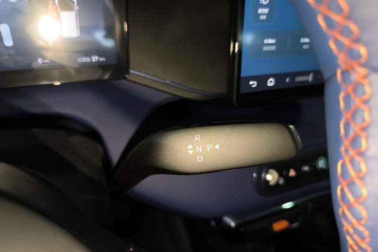 Used BYD Seagull 2025 Smart Drive Version 305 km Freedom Edition Gear Lever