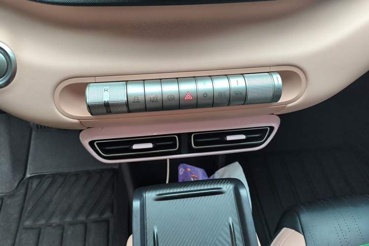 Used BYD Seagull 2025 305 km Free Version Gear Lever