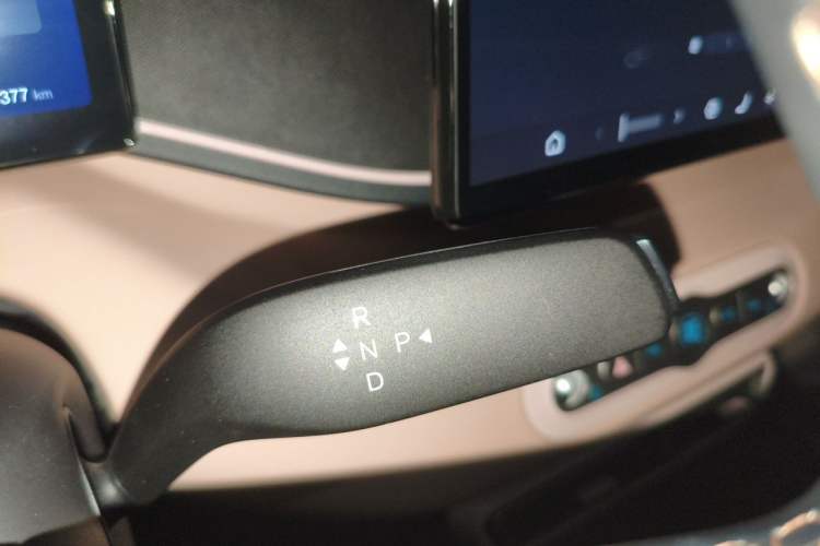 Used BYD Seagull 2025 Smart Drive Version 305 km Freedom Edition Gear Lever