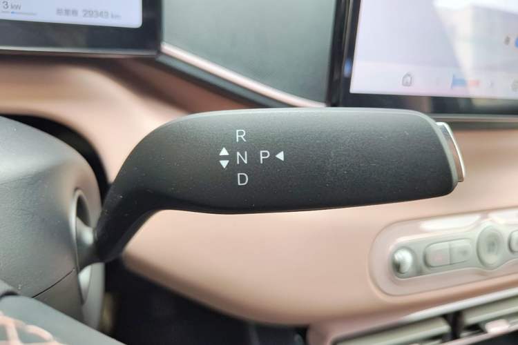 Used BYD Seagull 2025 Smart Drive Version 305 km Freedom Edition Gear Lever