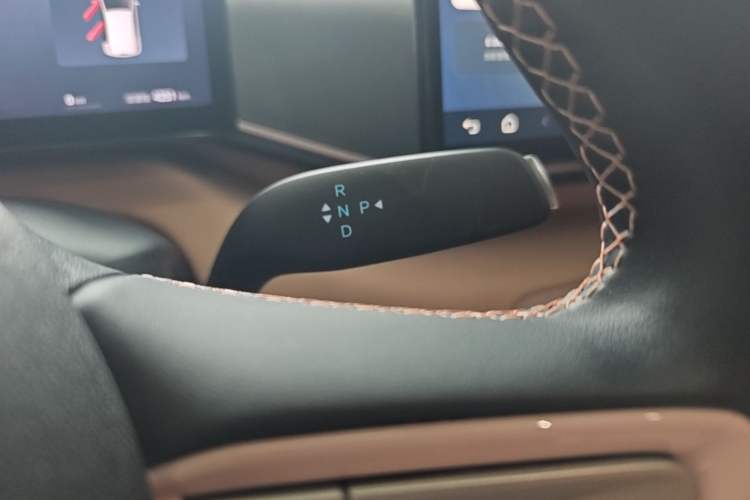 Used BYD Seagull 2025 Smart Drive Version 305 km Freedom Edition Gear Lever