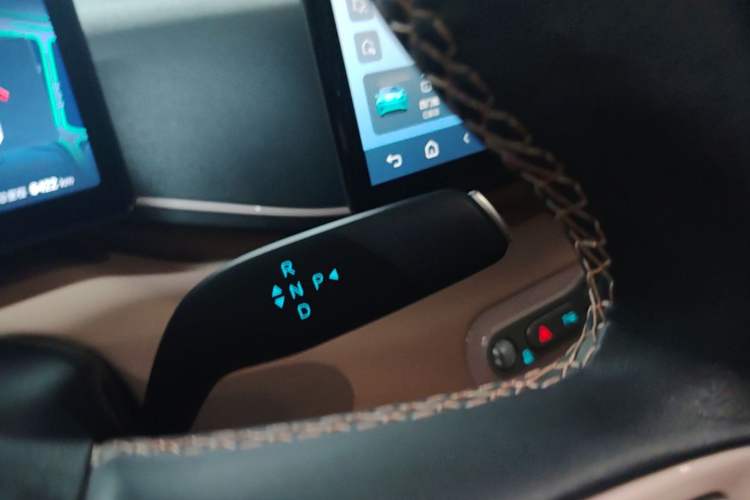 Used BYD Seagull 2025 Smart Drive Version 305 km Freedom Edition Gear Lever