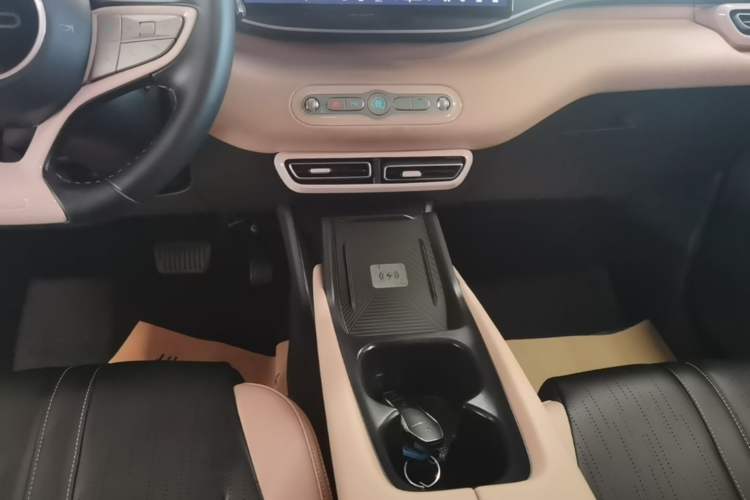 Used BYD Seagull 2025 Smart Drive Version 305 km Freedom Edition Gear Lever