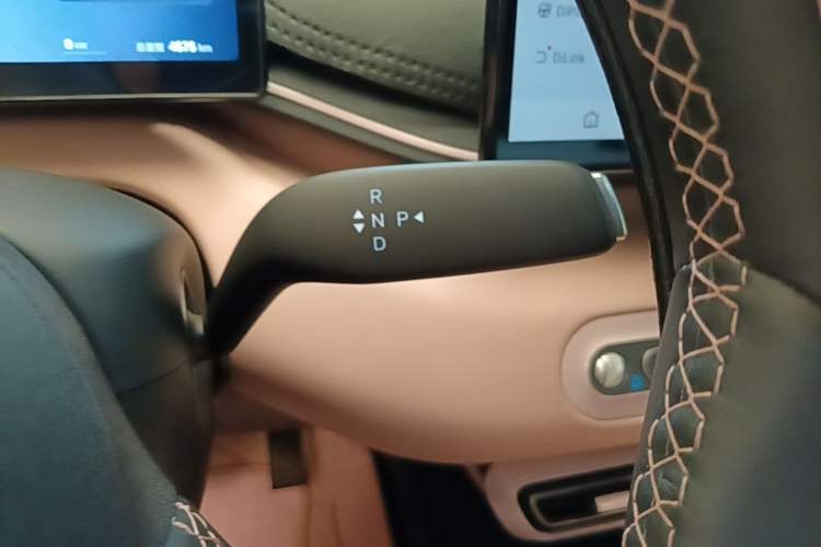 Used BYD Seagull 2025 Smart Drive Version 305 km Freedom Edition Gear Lever