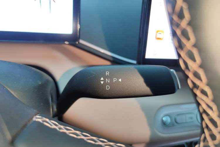 Used BYD Seagull 2025 Smart Drive Version 305 km Freedom Edition Gear Lever