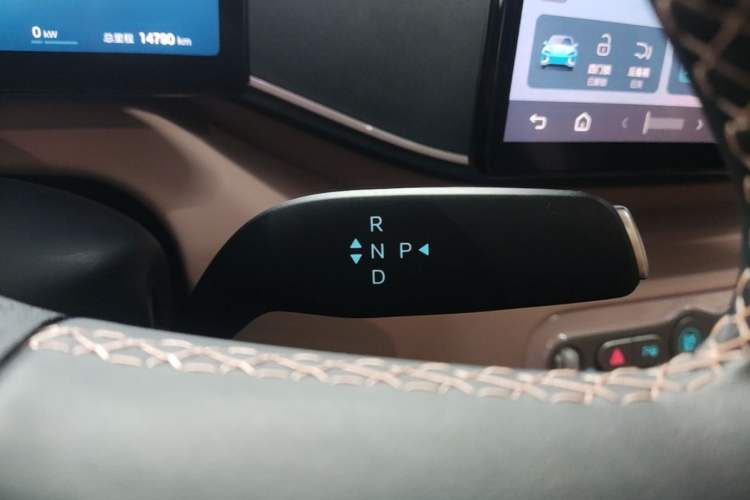 Used BYD Seagull 2025 Smart Drive Version 305 km Freedom Edition Gear Lever
