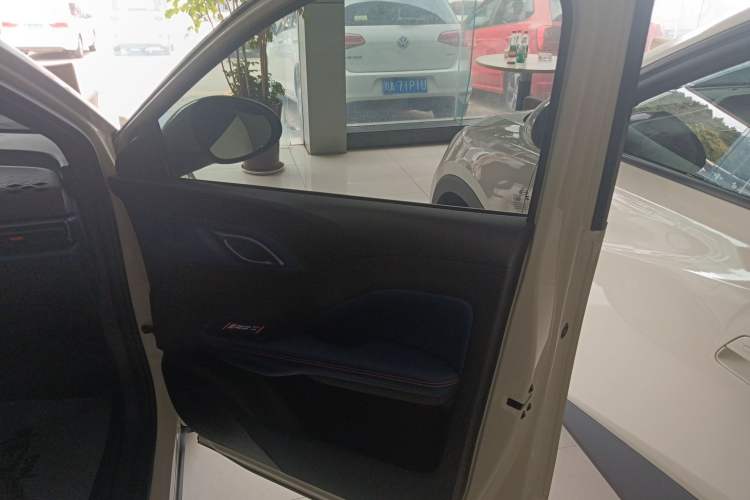 Used BYD Seagull 2025 Intelligent Driving Version 305 km Dynamic Edition Interior 2