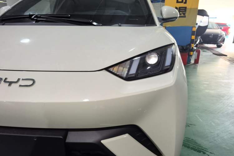 Used BYD Seagull 2025 305km Active Version Left Front Headlight
